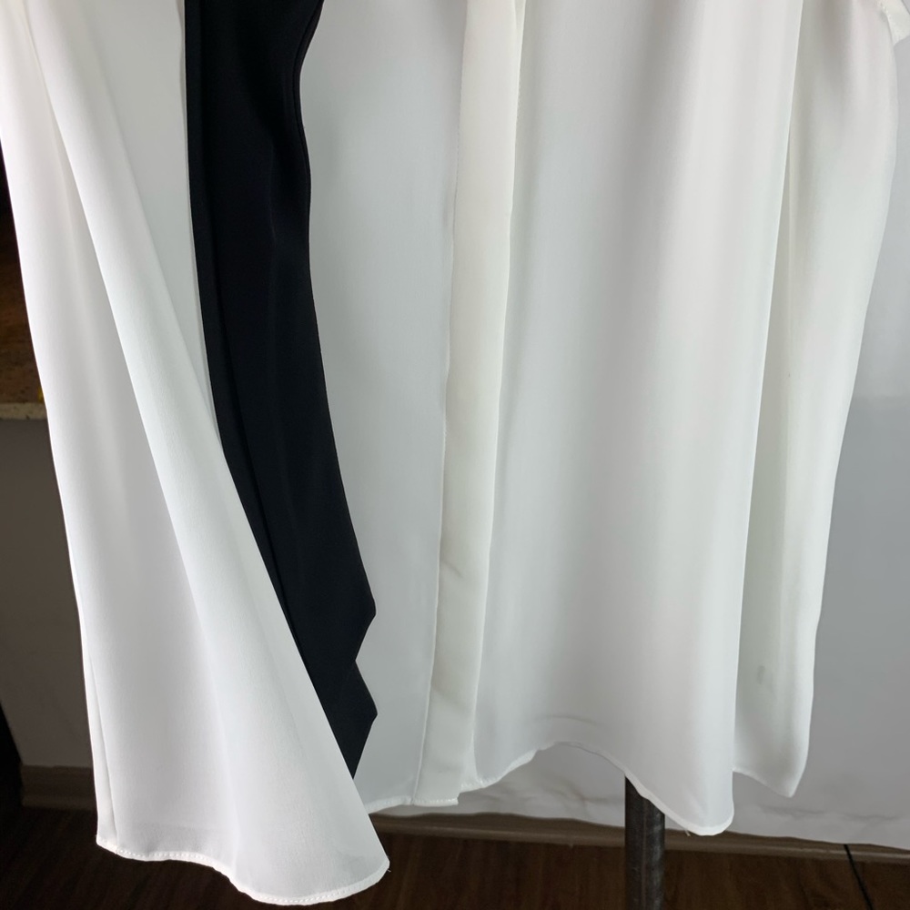 Parker white & black sleeveless - Picture 4 of 10